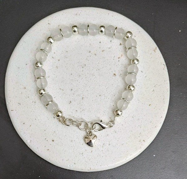 Producto - Pulsera Piedras Transparente y Pelotitas más dije Corazon AB