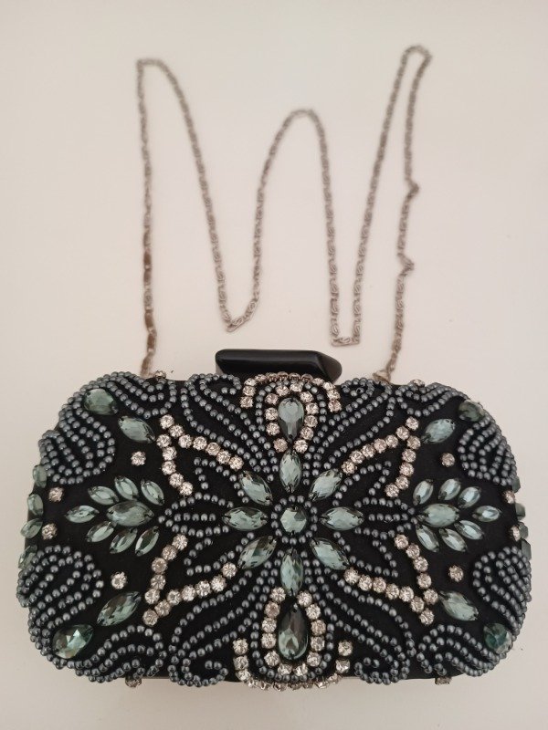 Producto - Clutch piedras