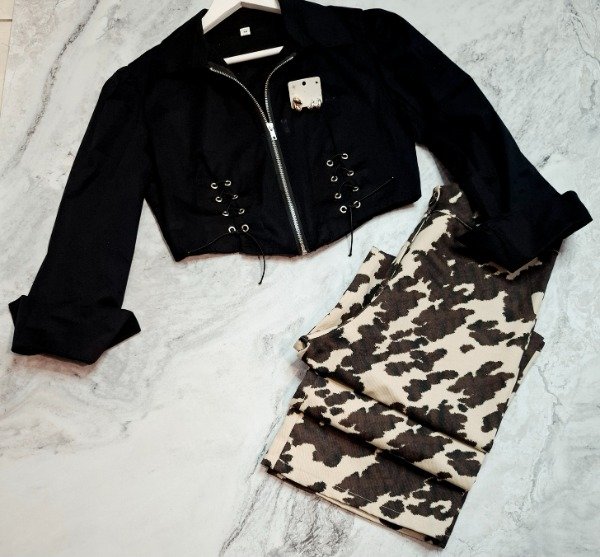 Producto - Camisa corta con cordones