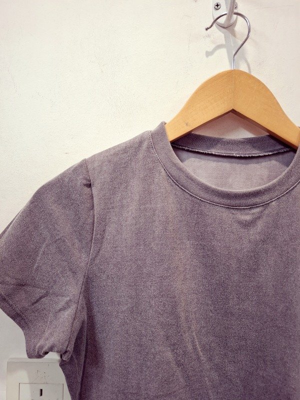 Producto - Remera crop gris