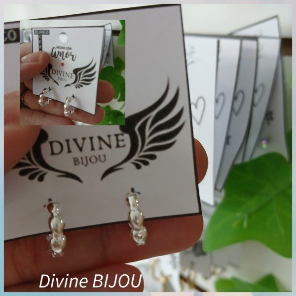 Producto - Argollas pequeñas labradas gruesas acero blanco