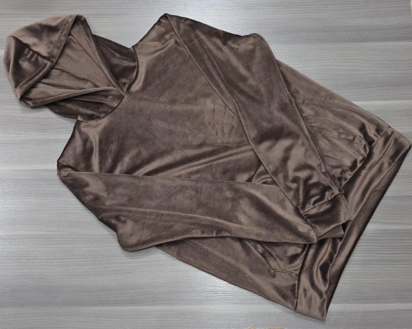 Producto - BUZO PLUSH PREMIUM MARRON OSCURO  CON CAPUCHA TALLE M