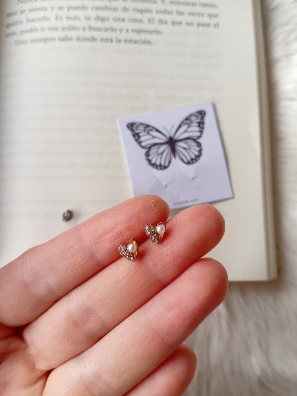 Producto - Aros mini corazón dorados
