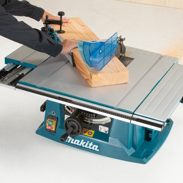 Producto - Sierra de banco Makita MLT100N de 255 mm