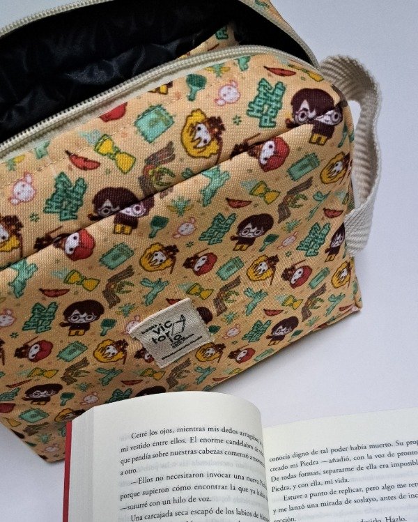 Producto - Neceser Porta Libros Mágico FALLA