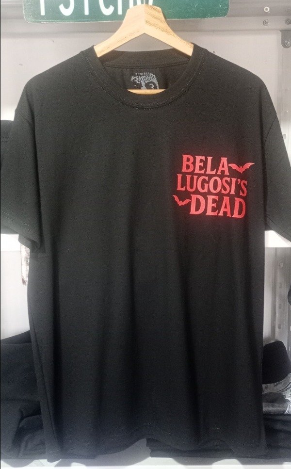 Producto - Remera Dracula Frente/espalda