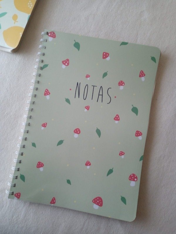 Producto - Cuaderno A4 Rayado HONGOS