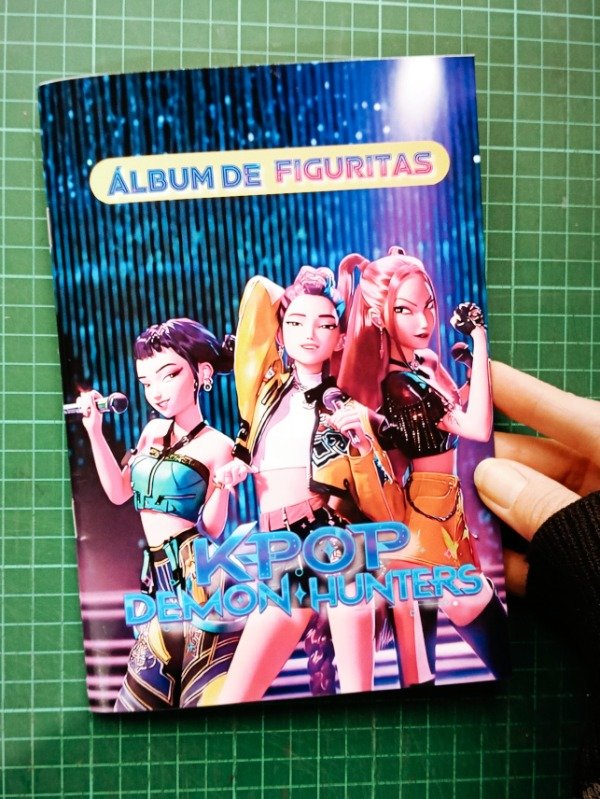 Producto - Imprimible Álbum de figuritas Kpop Demon Hunters - Guerreras Kpop