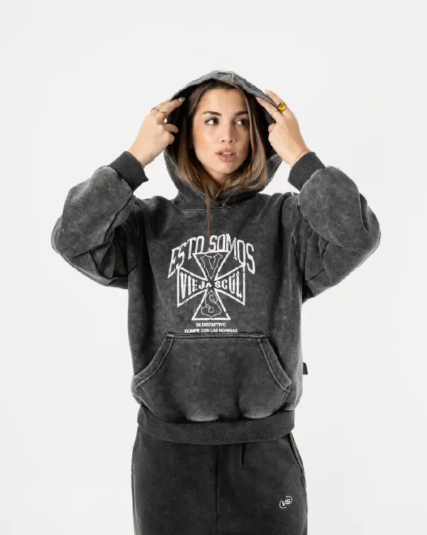 Producto - Buzo Vs Hoodie Boxy Esto Somos Washed