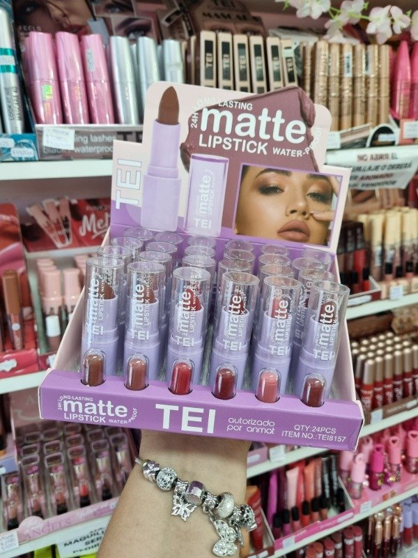 Producto - Labial Barra 24h RQ