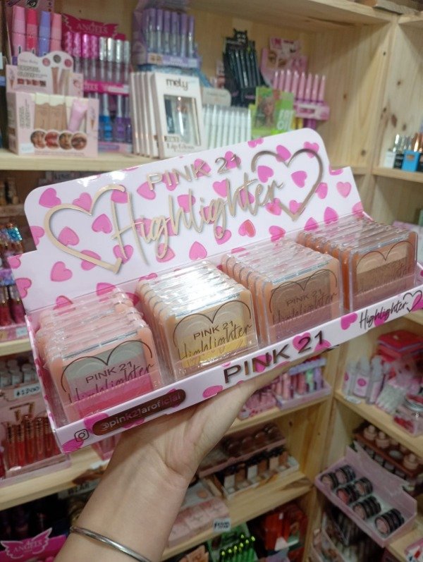 Producto - Iluminador en polvo Pink21