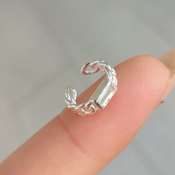 Producto - Aro cuff trenzado con cubics