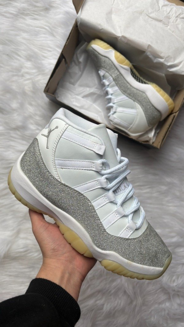 Producto - JORDAN RETRO 11 GLITTER WHITE - 0