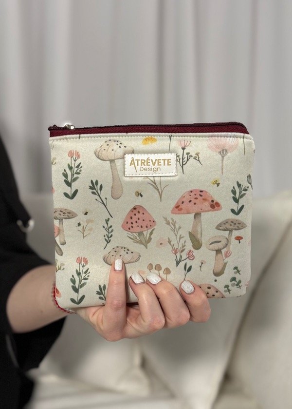 Producto - Estuche cuadrado - hongos