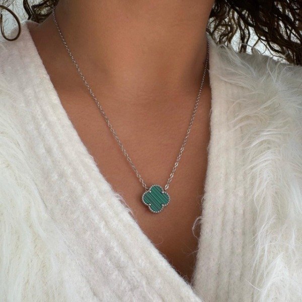 Producto - CONJUNTO ACERO TREBOL VERDE 15MM