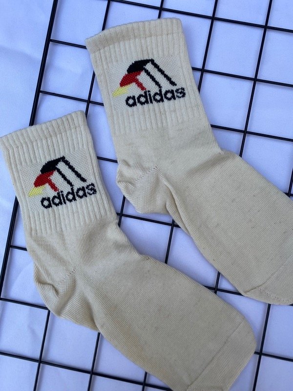 Producto - Medias 3/4, adidas cremita