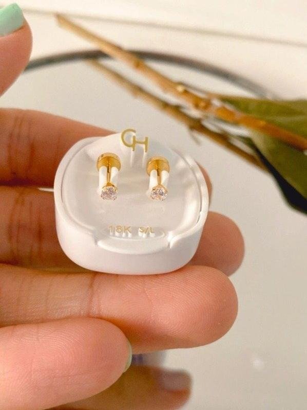 Producto - Abridor cubic Oro 18 k