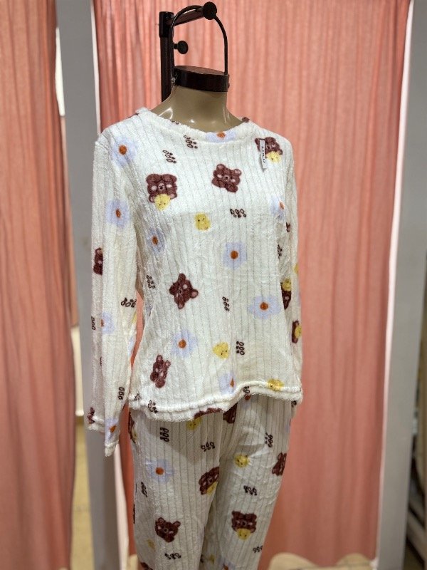 Producto - Cod. 673 - Pijama polar talle 1/2