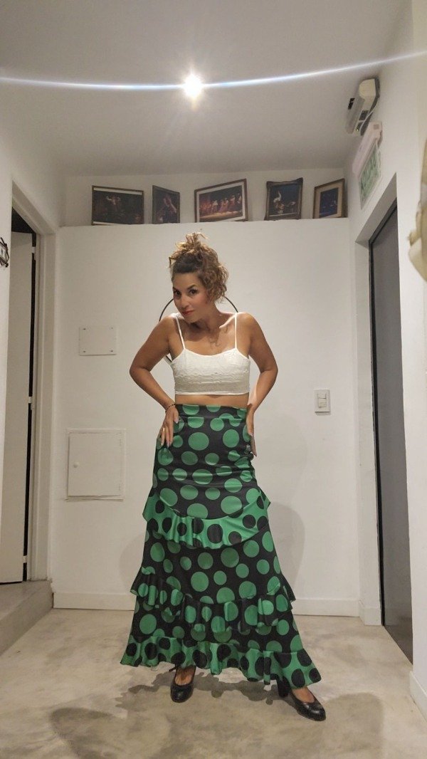 Producto - FALDA TUNEZ A LUNARES NEGROS Y VERDES TM