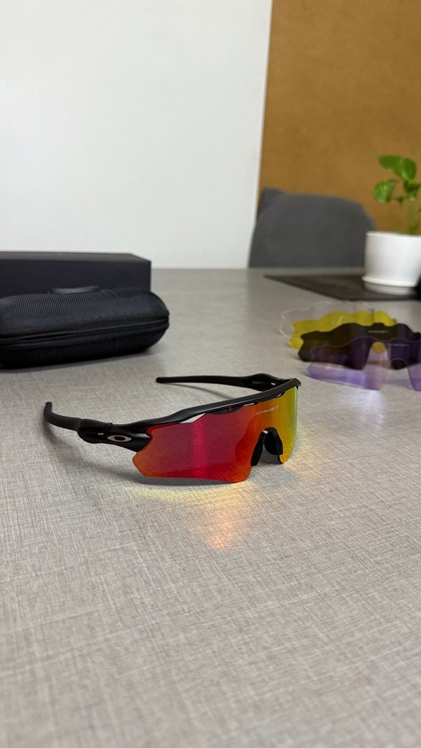 Producto - Oakley radar negro