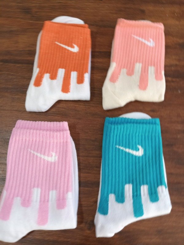 Producto - Medias 3/4 tennis Nike pintura