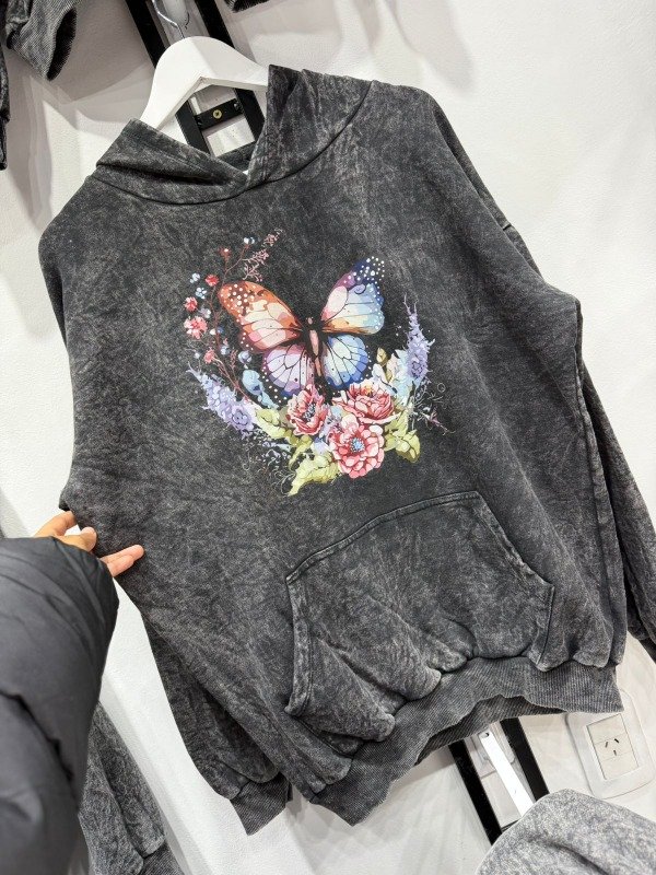 Buzo batik mariposa multicolor