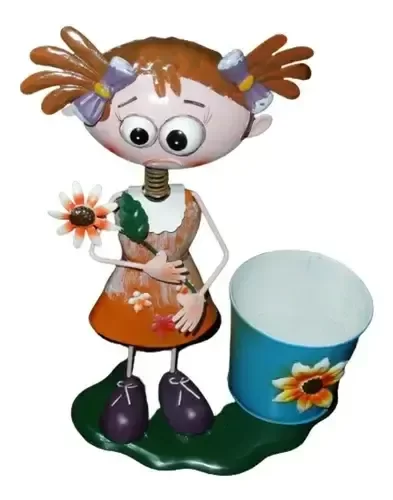 Producto - Porta Maceta De Chapa Figura De Nena Altura 30 Cm