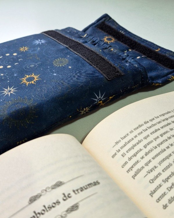 Producto - Funda para libros mediana Astros IMPERMEABLE - 3