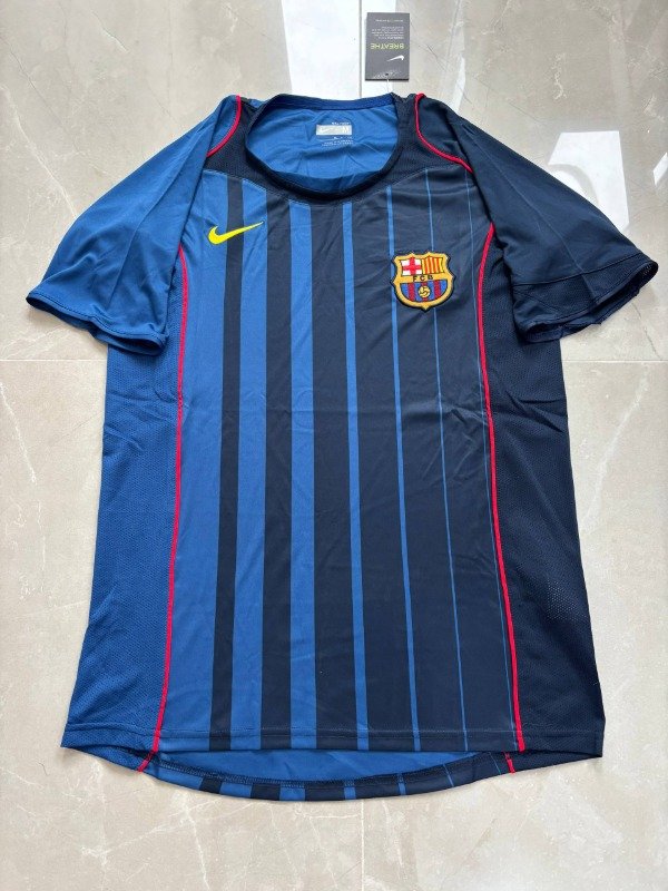 Producto - FC Barcelona visitante 05/06 10 Ronaldinho