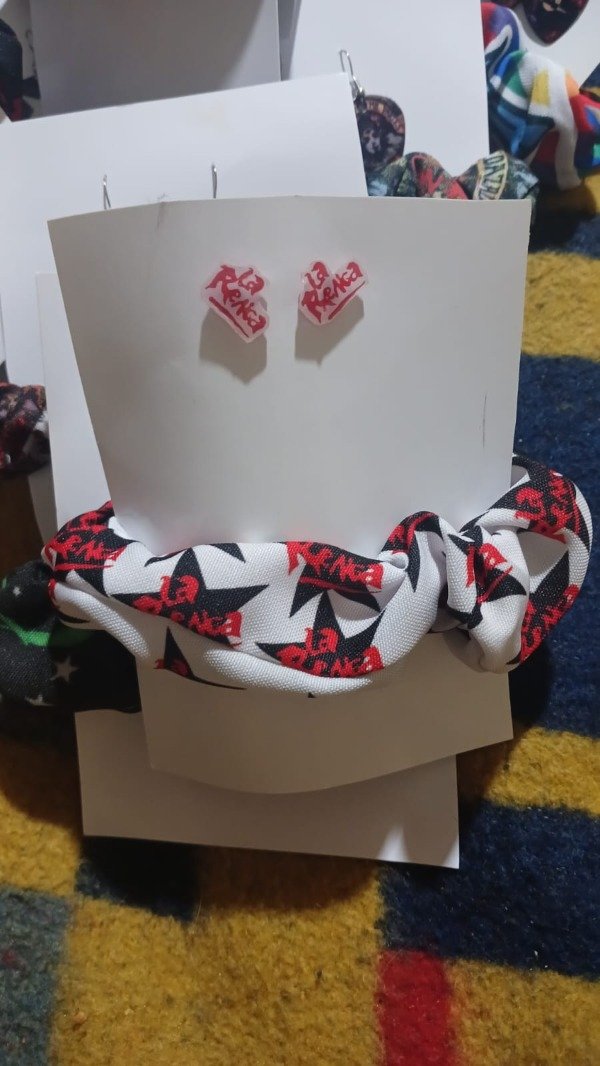 Producto - Scrunchines  + aritos la renga 10