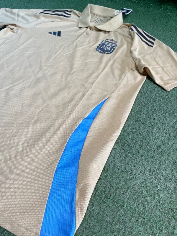 Producto - Chomba Argentina 2025 - 1