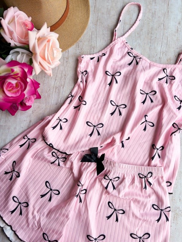 Producto - Pijama moñitos negros