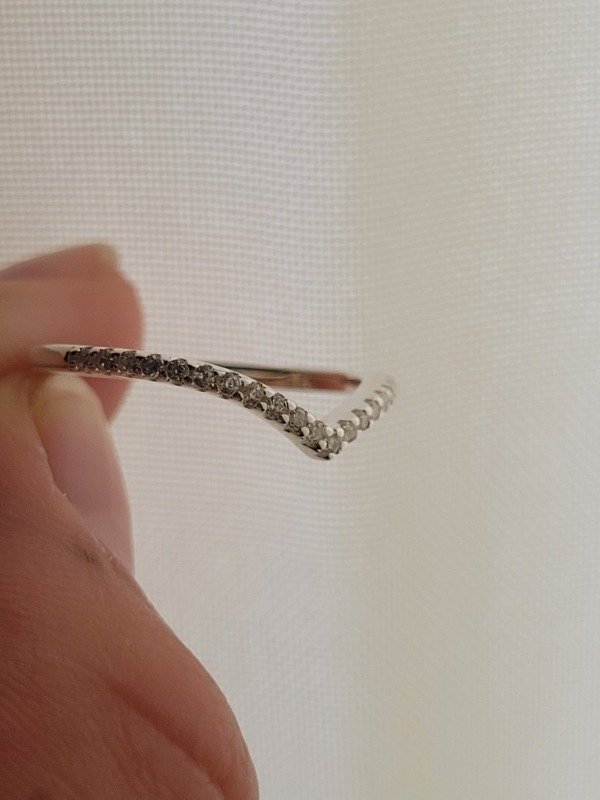 Producto - Anillo V con cúbics blancos Plata 925 - 1