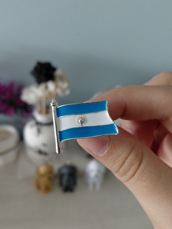 Producto - Pin metalizado - Bandera argentina / Escarapela (Modelo 4)