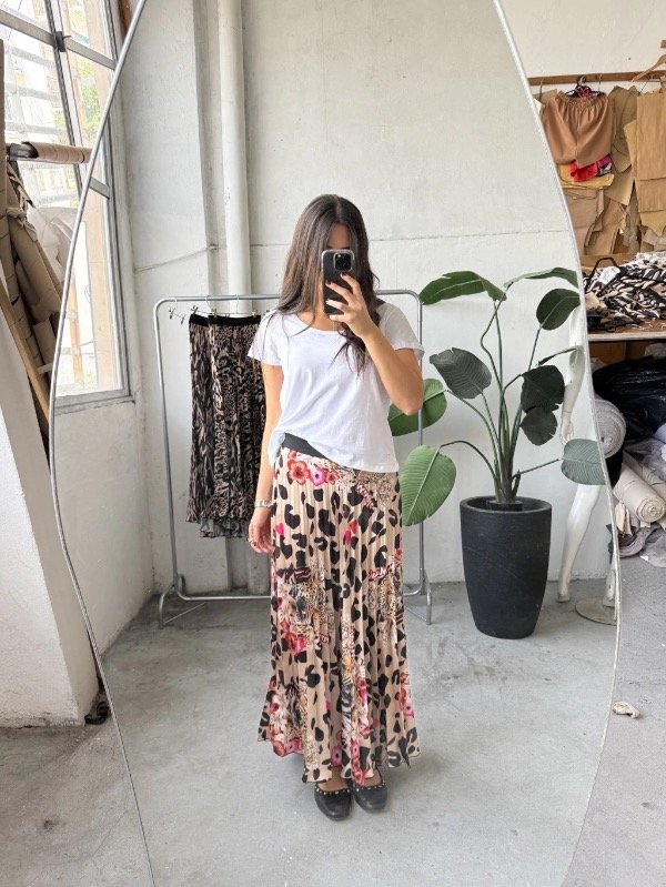 Producto - Falda Plisada Satén estampada
