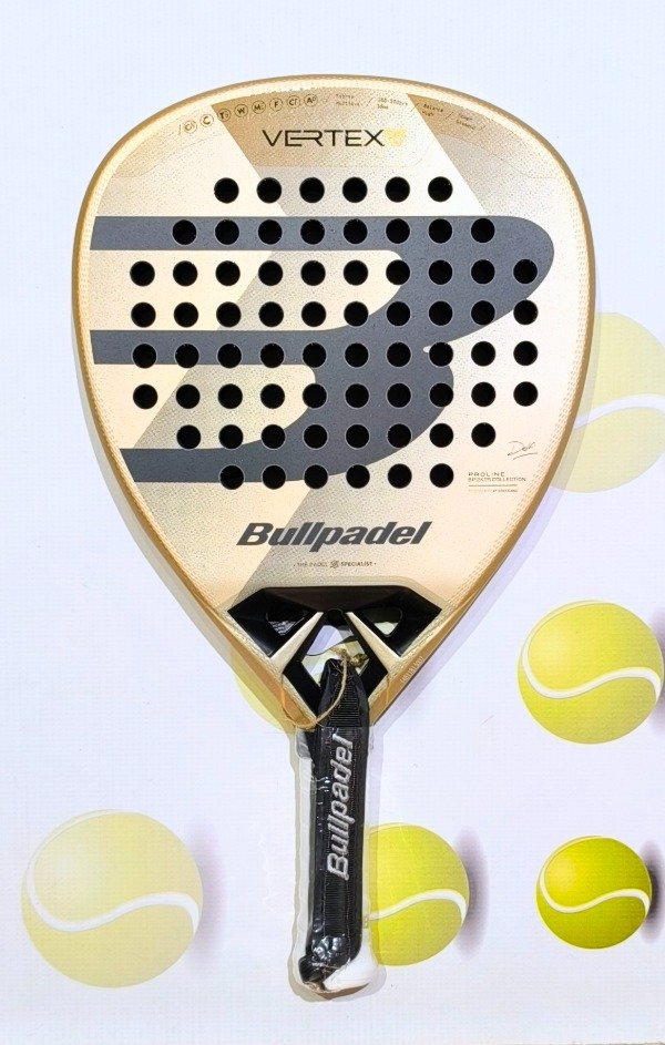 Producto - Bullpadel Vertex 03 W 2025