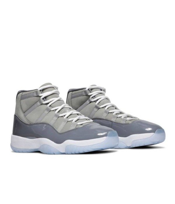 Producto - Jordan 11 GREY