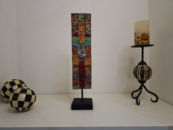 Producto - Alto 44 cm Ancho 11 cm Profundidad 10 cm B-504
