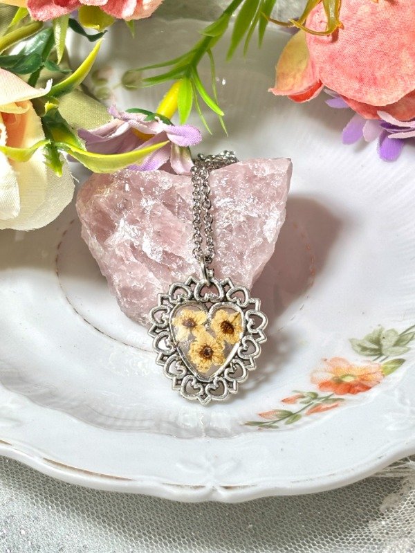Producto - Collar de Acero Corazón floral I
