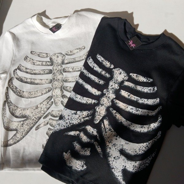 Producto - Remera esqueleto