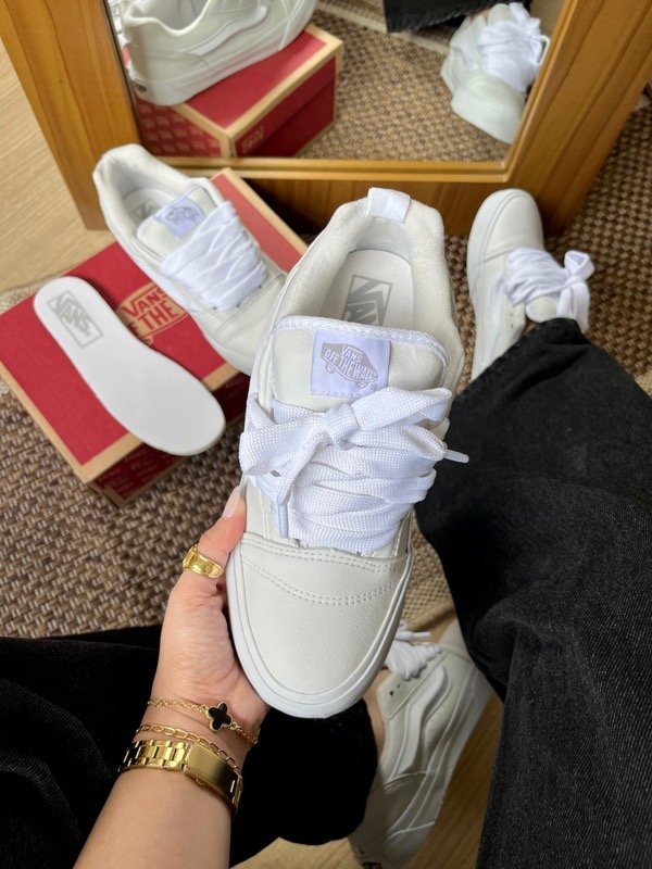 Producto - VANS KNU BLANCAS