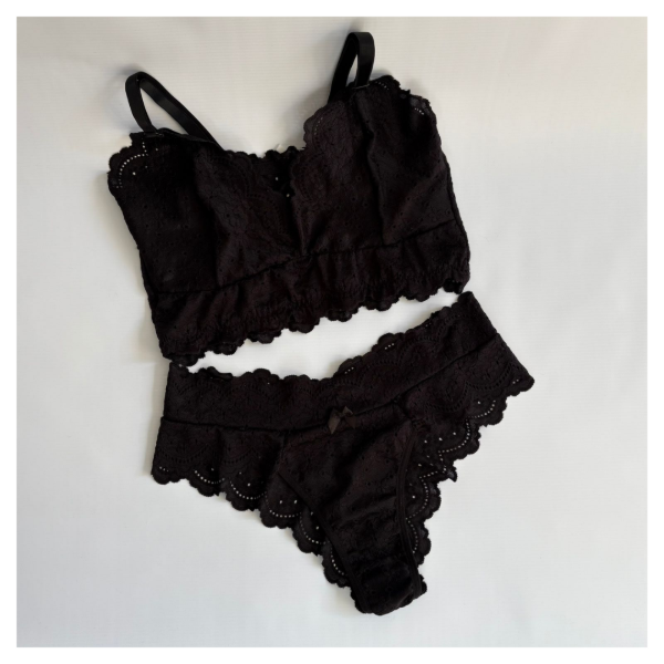 Producto - Conjunto negro broderi
