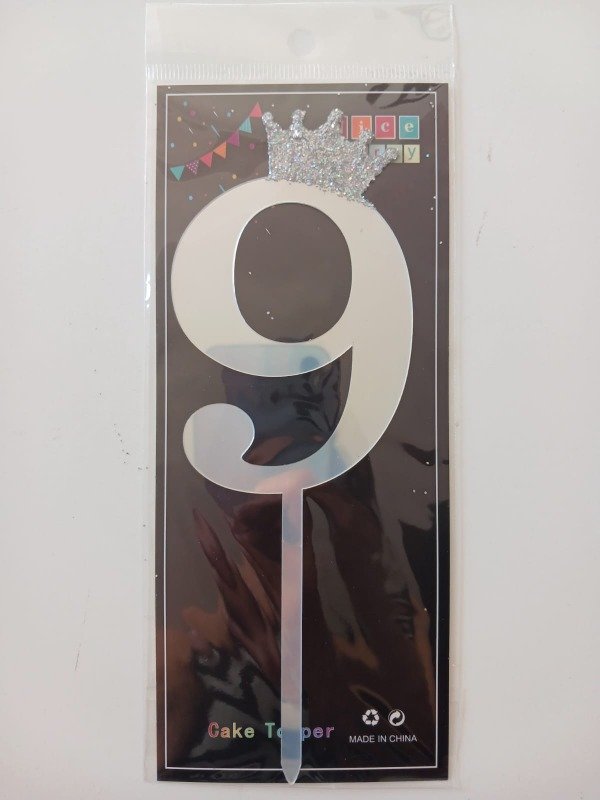 Producto - Cake Topper Número c/Corona 19cm Plata N9