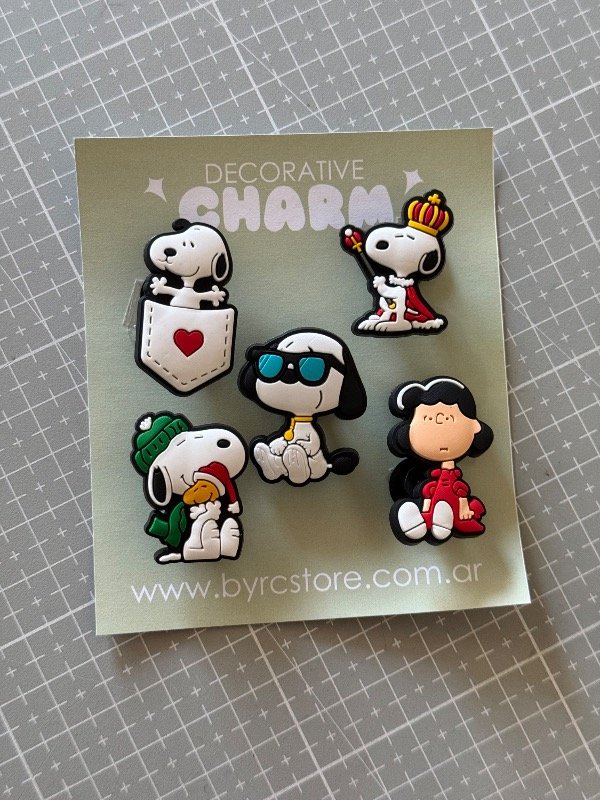 Producto - Set de Pins para Crocs Snoopy - 5