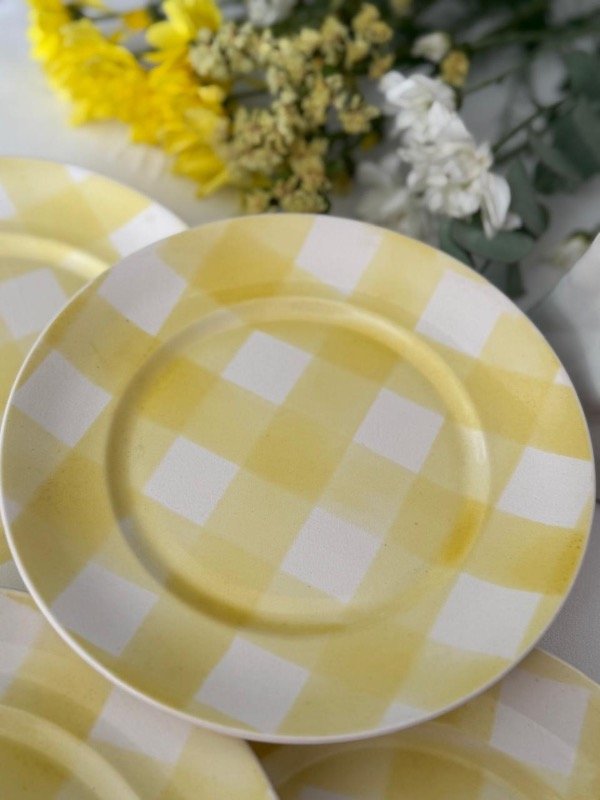Producto - Plato Vichy amarillo