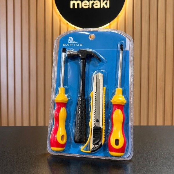 Producto - KIT DE HERRAMIENTAS BARTUS 4 PIEZAS CON MARTILLO CÚTER Y DESTORNILLADORES