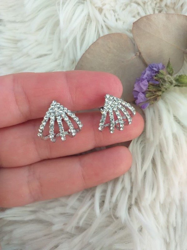 Producto - AF0023 Aro Pasante Cinco Líneas Strass