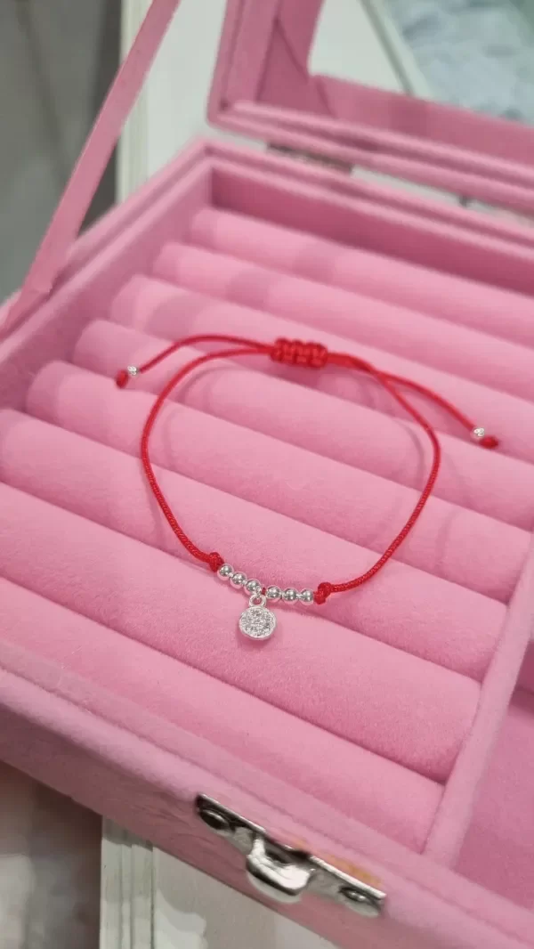 Producto - Pulsera roja regulable medallita con cubic blanco  plata 925