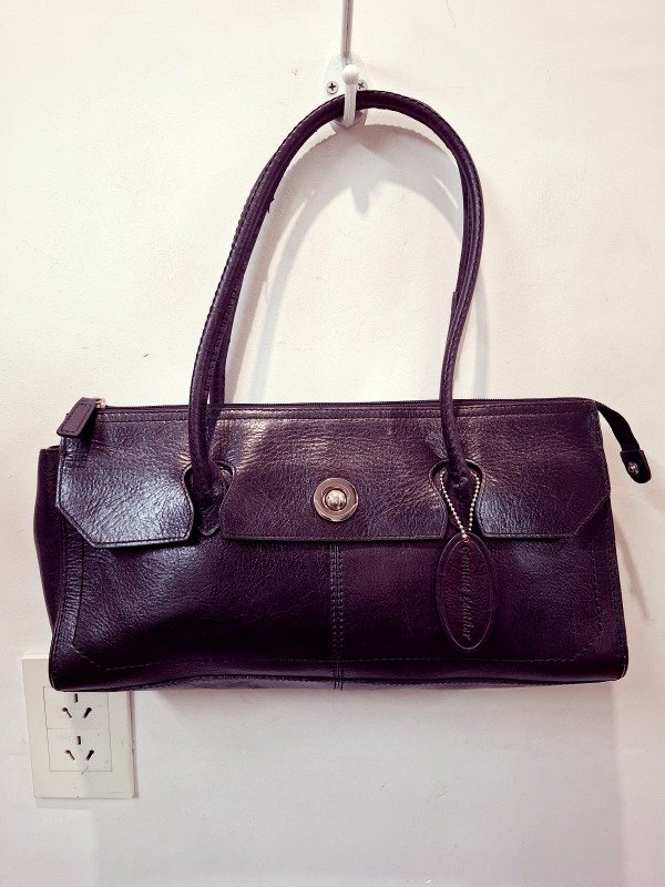 Producto - Cartera cuero negra