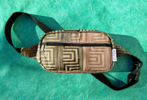 Producto - Riñonera "Qom"